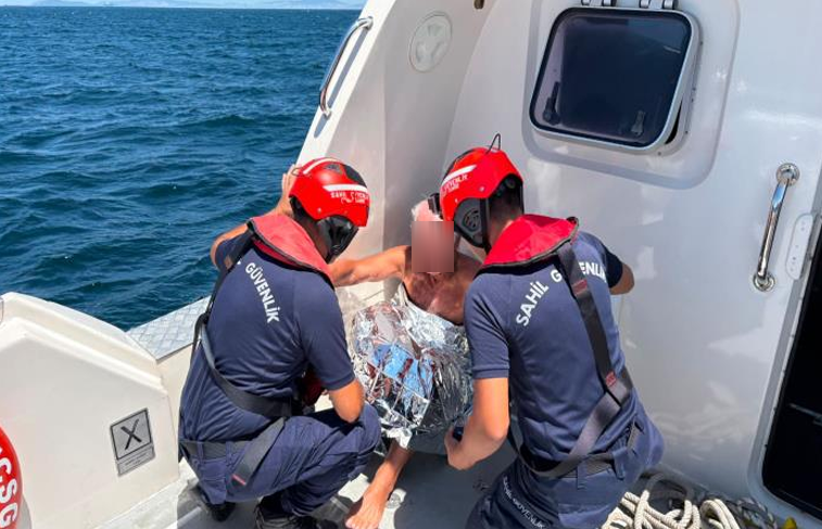 Yalova Çınarcık Açıklarında Alabora Olan Teknedeki Şahıs Kurtarıldı