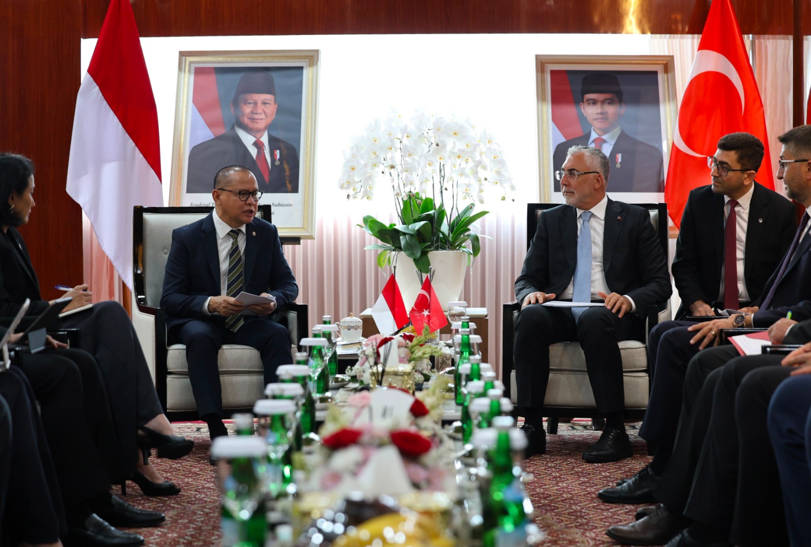 Bakan Işıkhan, Endonezyalı Göçmen İşçileri Koruma Bakanı Mukhtarudin İle Bir Araya Geldi