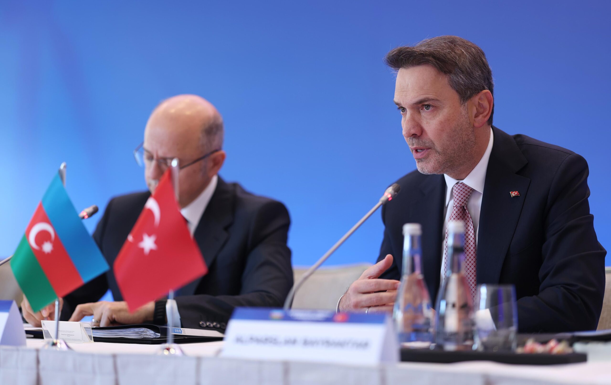 Bakan Bayraktar: Türkiye Ve Azerbaycan Elektrik Bağlantılarına Odaklanacak