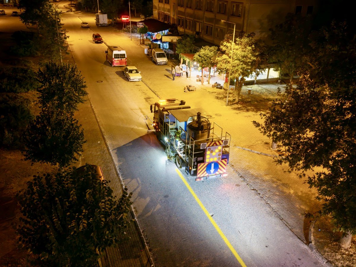 Yalova Belediyesi’nden Yollarda Çizgi Ve Güvenlik Mesaisi