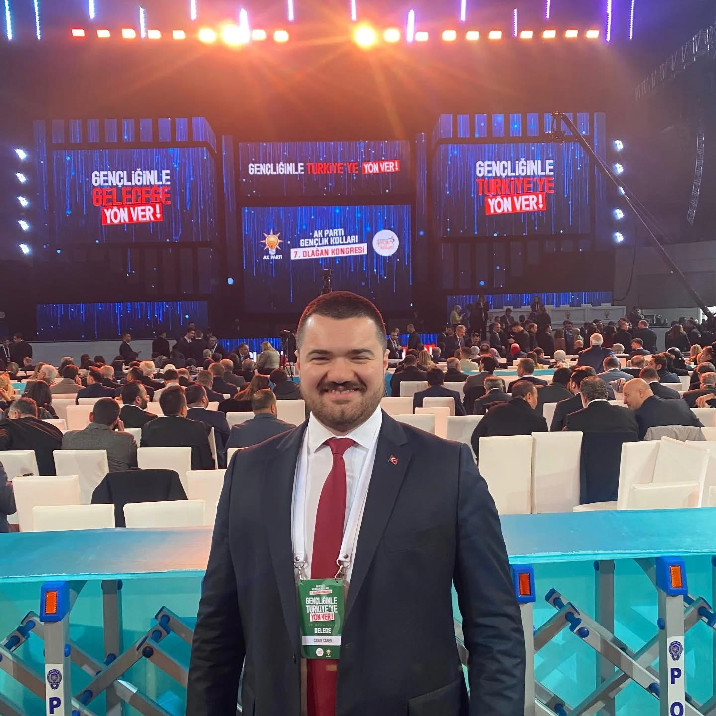 AK Parti Yalova İl Gençlik Kolları Başkanlığı Görevinden Ayrıldı