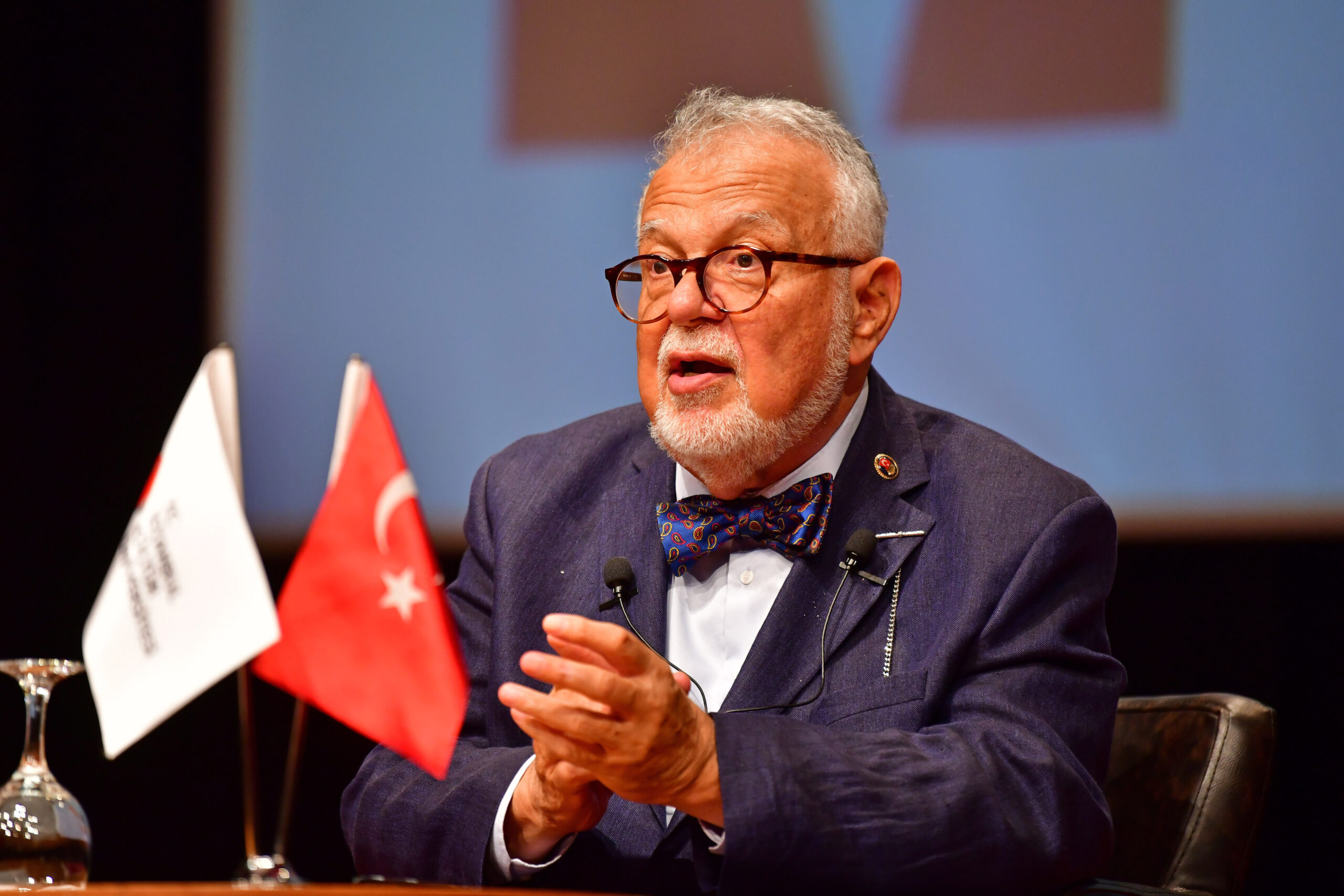 Prof. Dr. Celal Şengör’den Gençlere Çağrı: Problemler Çözmek İçindir