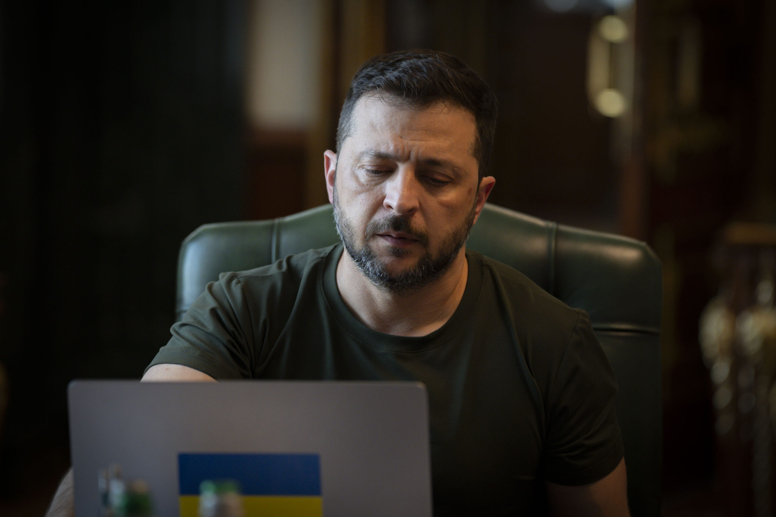 Zelenskiy Duyurdu: Rus İHA’sı Başkent Kiev’deki Güvenlik Merkezini Hedef Aldı