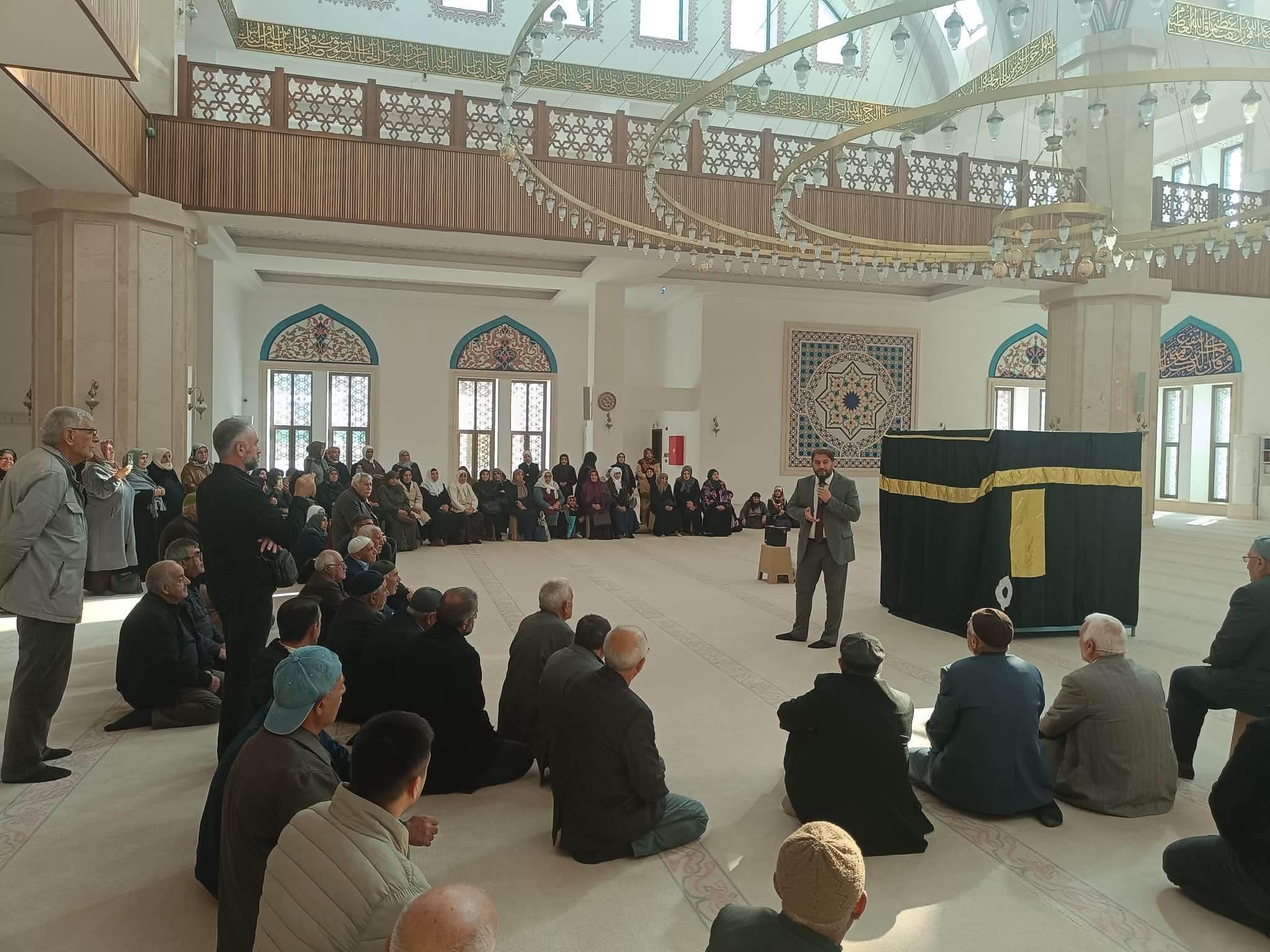 Kars’ta Umre Yolcularına Bilgilendirme Semineri Düzenlendi