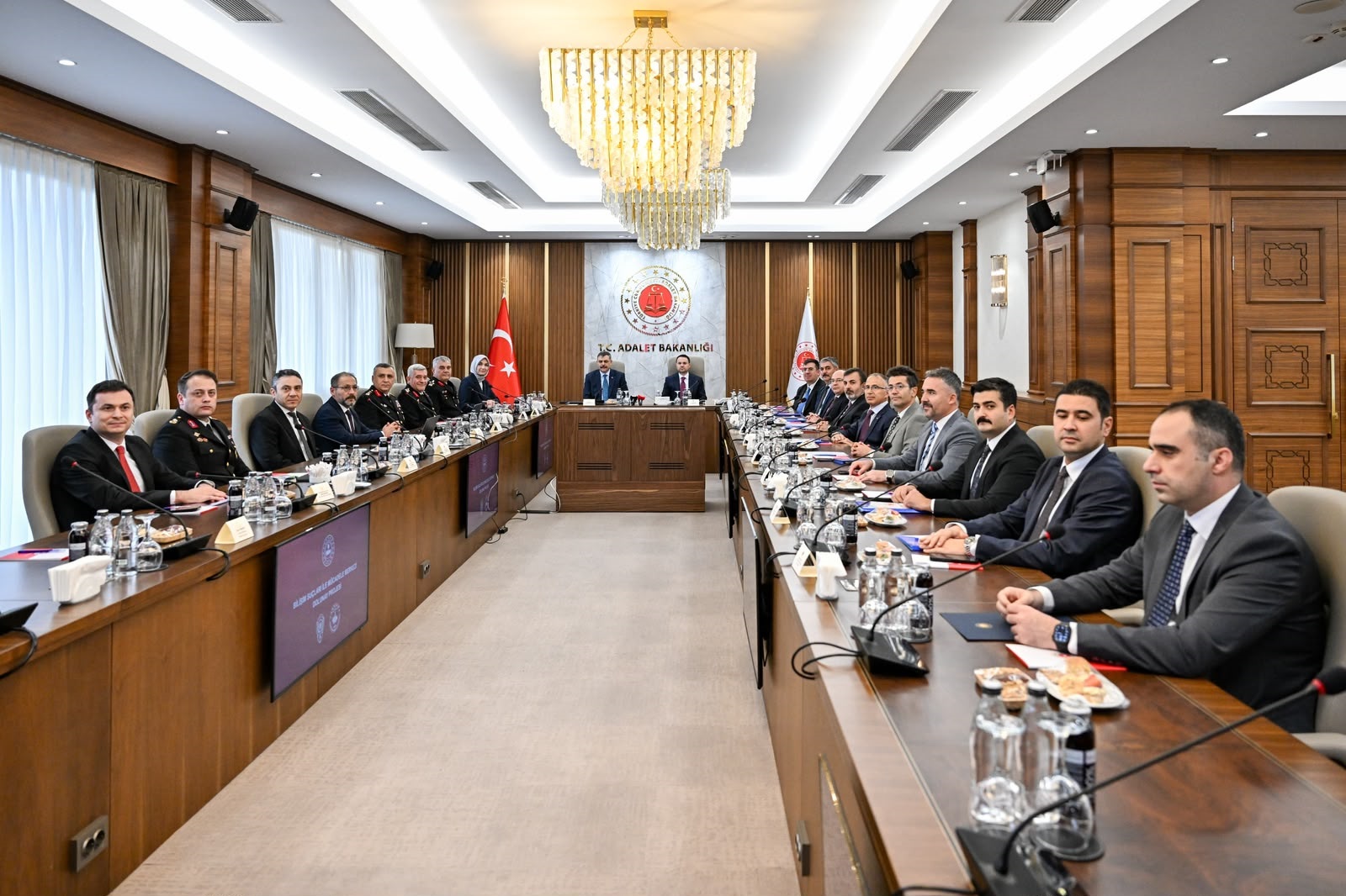 İçişleri ve Adalet Bakanlıklarından Dolandırıcılıkla Mücadele İçin ‘DOLUNAY Projesi’ Adımı